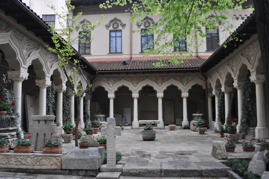 Stavropoleos Nunnery in Old Town